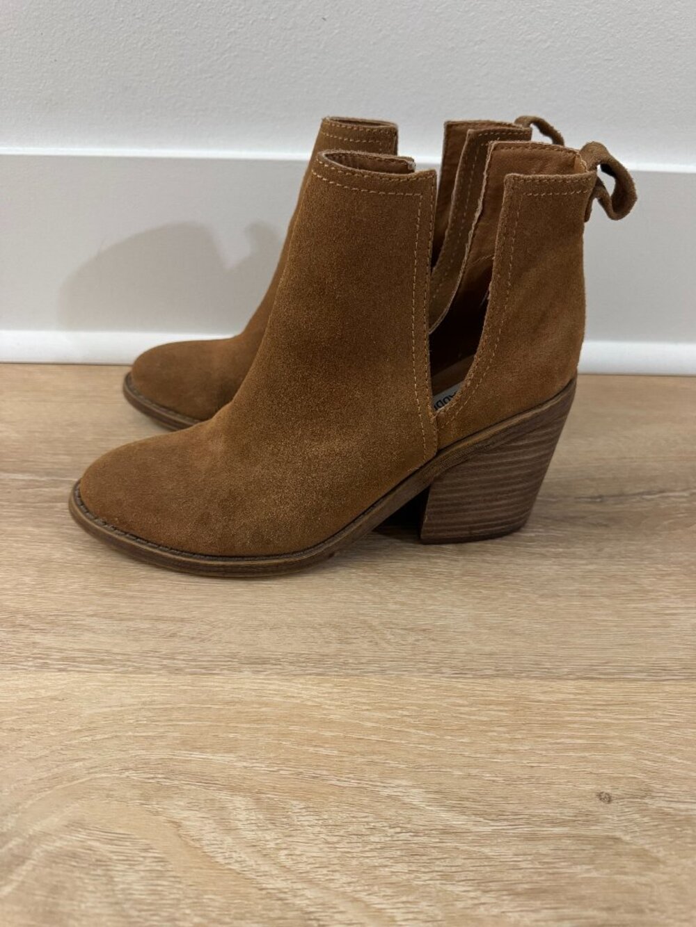 Steve Madden Sharinni Suede Ankle Booties Size 8 Brown Western Block Heel